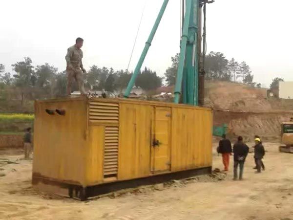江汉如何判断水冷式机油散热器密封件是否需要更换？